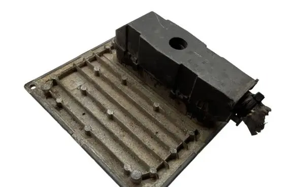 Volvo S40 Engine control unit/module 30743219AA S122185001D