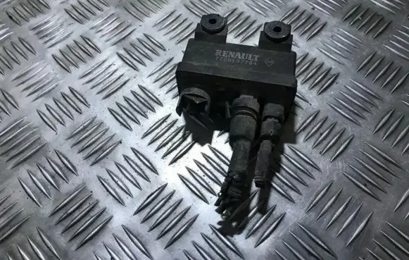 Glow plug pre-heat relay