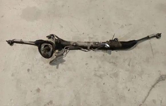 Ford Focus C-MAX Steering rack 3M513A500AN