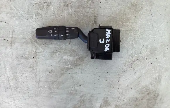 Mazda 3 I Wiper control stalk 17D682