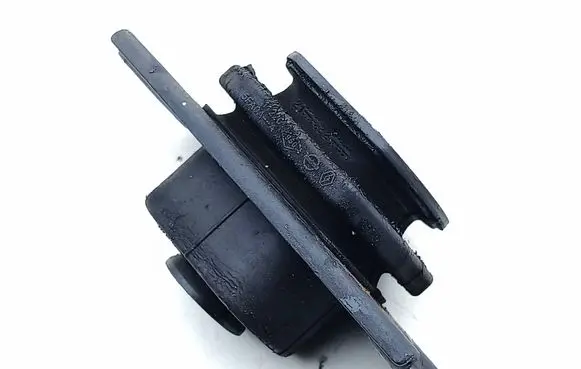 Renault Captur II Gearbox mount 112205FA0A
