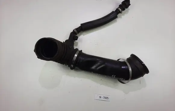 Opel Astra J Air intake hose/pipe 13254592