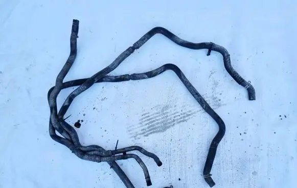 Land Rover Range Rover Sport L320 Engine coolant pipe/hose