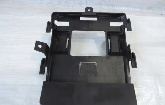 Opel Insignia B Engine control unit/module 84127775