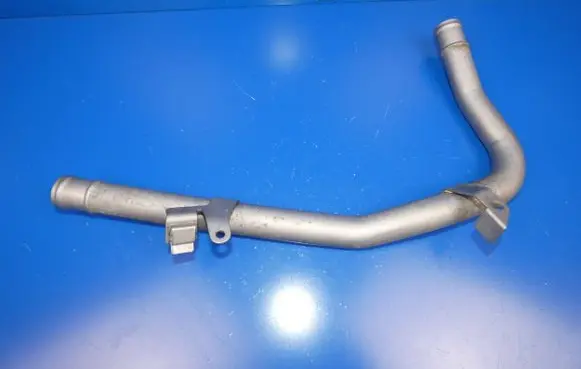Mercedes-Benz A W176 Engine coolant pipe/hose A2702032902 Z6S002