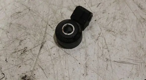 Mercedes-Benz C AMG W205 Detonation knock sensor A2709050900