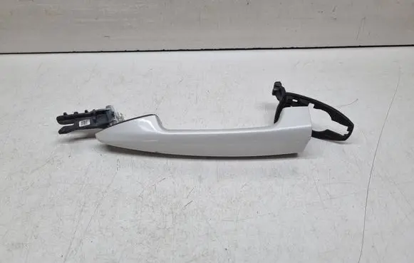 BMW 2 F46 Rear door exterior handle