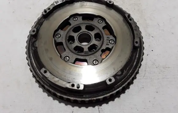 Renault Kadjar Dual mass flywheel 123100461R