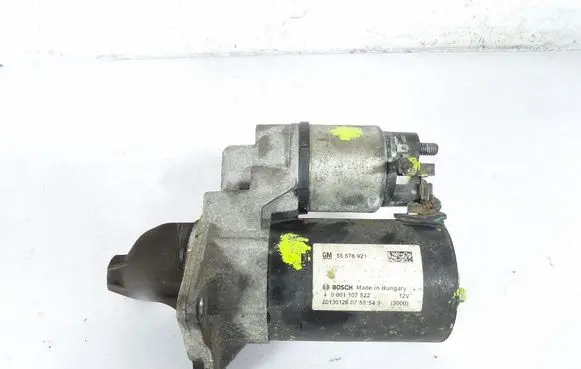 Opel Meriva B Starter motor 55578921
