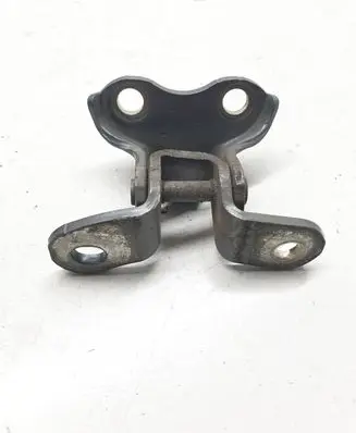 Toyota Verso Front door lower hinge 