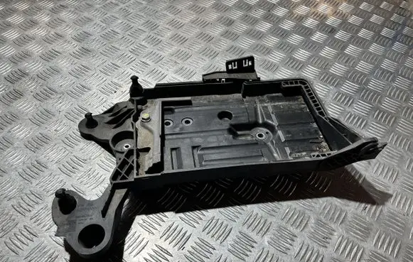 Seat Ateca Battery box tray 5Q0915331K
