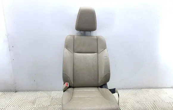 Honda CR-V Front driver seat 