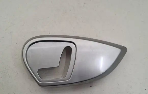 Mercedes-Benz ML W164 Front door seat control surround trim A6758313205