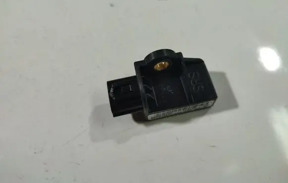 Honda Civic Airbag deployment crash/impact sensor G0WB1KXMZ