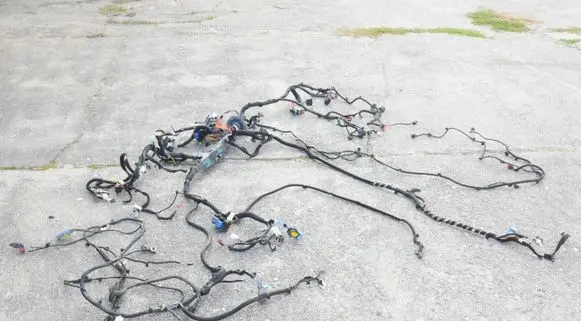 Renault Trafic III (X82) Engine installation wiring loom 240143558R