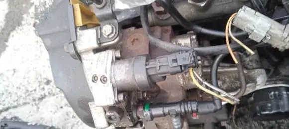 Renault Scenic II - Grand scenic II Fuel injection high pressure pump 0445010075 8200108225