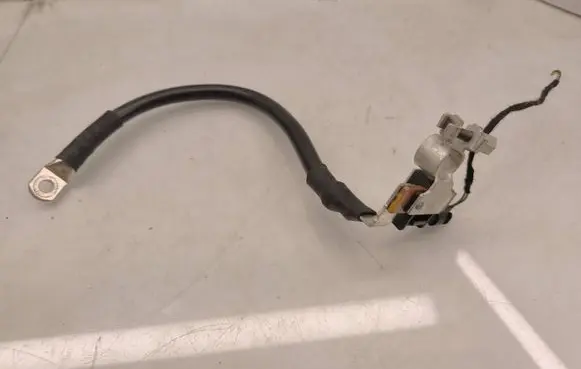 Audi A6 C7 Negative earth cable (battery) 8S0915181B