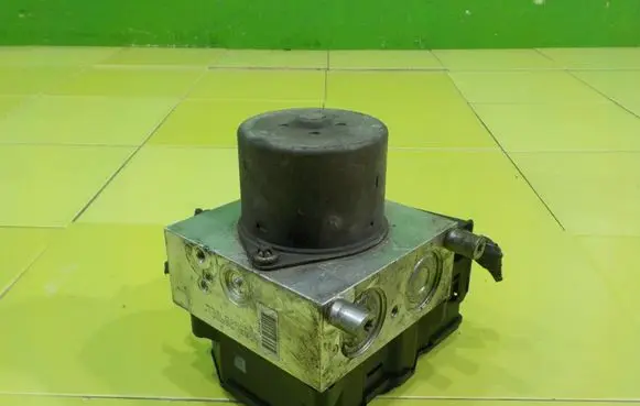 Mini One - Cooper R56 ABS Pump 6785683 ZP36