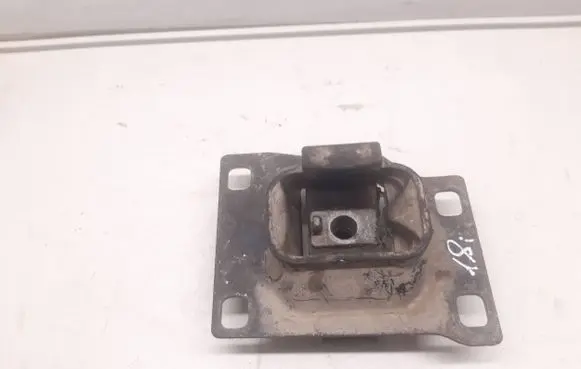 Peugeot 406 Engine mount bracket 98AB7M121 98AB7M121K 538352
