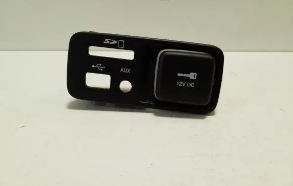 Jeep Cherokee 12 V Socket (front) 