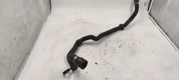 BMW 1 E82 E88 Engine coolant pipe/hose 1437865