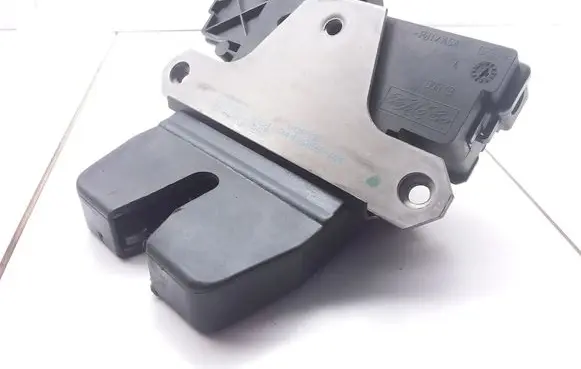 Volvo V50 Tailgate/trunk/boot lock/catch/latch 01041111905 113205