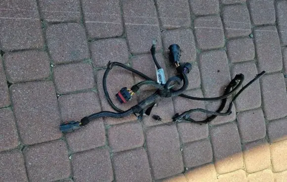 Opel Meriva B EUR ISO radio connector 13367085