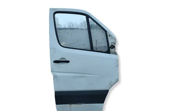 Mercedes-Benz Sprinter W906 Front door 
