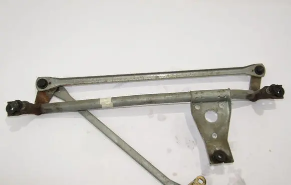 Front wiper linkage