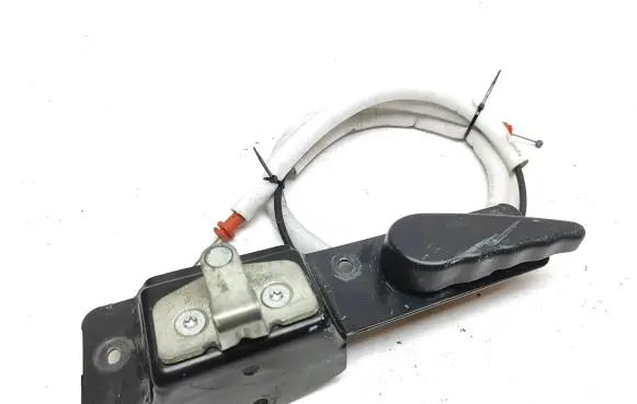 Nissan NV300 Rear door interior handle 846406619 30804100