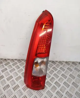 Volvo V70 Rear/tail lights 160985