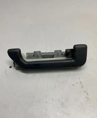 Porsche Cayenne (92A) Rear door exterior handle/bracket 7P0858679A