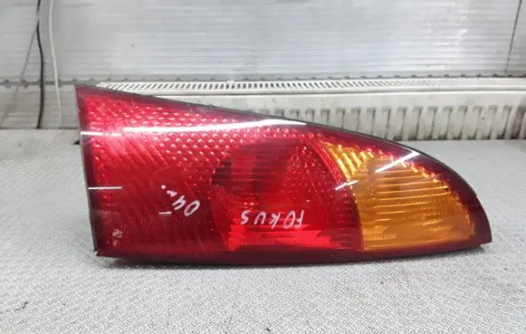 Ford Focus Rear/tail lights 1M5113404A