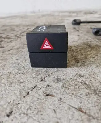 Opel Meriva A Hazard light switch