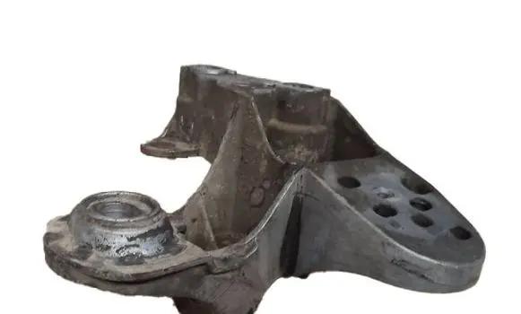 Audi A6 S6 C5 4B Engine mounting bracket 8e0199351A