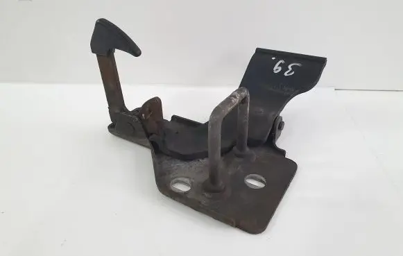 Volkswagen Transporter - Caravelle T5 Engine bonnet/hood lock/latch loop/hook 7H0823480