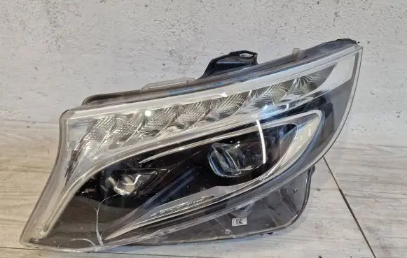 Mercedes-Benz V Class W447 Headlight/headlamp A4479061401