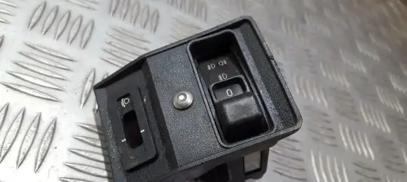 BMW 5 E34 Fog light switch 38813706 61.311384007