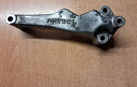 Mercedes-Benz W123 other engine part 1154660640
