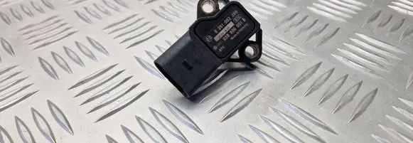 Audi A3 S3 8P Air pressure sensor 0281002399 038906051B