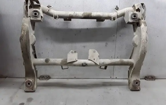 Renault Scenic RX Rear subframe 