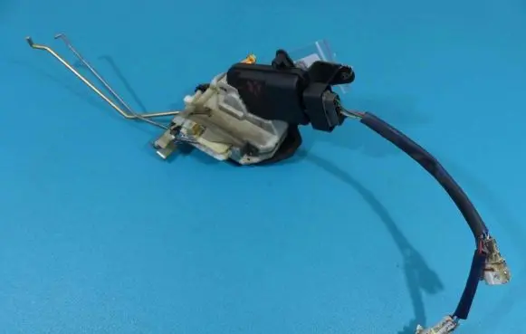 Suzuki Liana Front door lock IMPRK877859