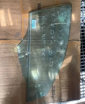 Mazda 3 I Front door window glass four-door
