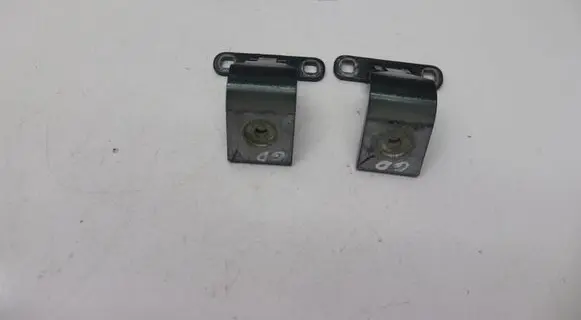 Tailgate/trunk/boot hinge