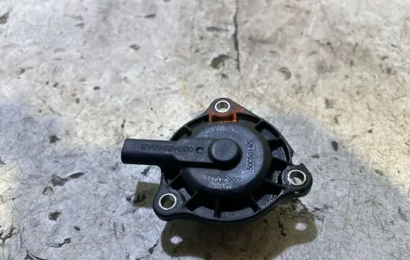 Jeep Grand Cherokee WL Camshaft pulley/ VANOS 05048045AB