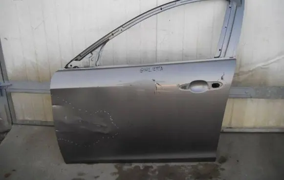 Alfa Romeo Giulietta Front door