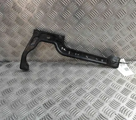 Fender mounting bracket