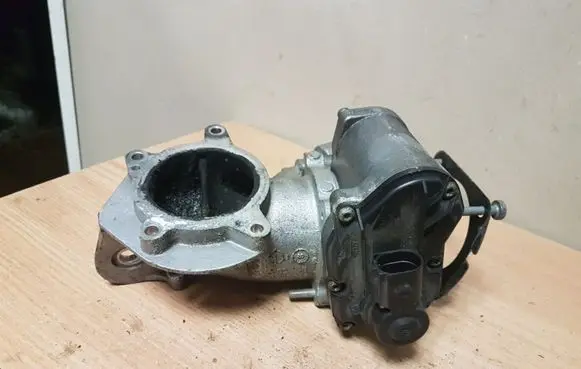 Audi A6 S6 C6 4F EGR valve 06D131503C 06D131569C