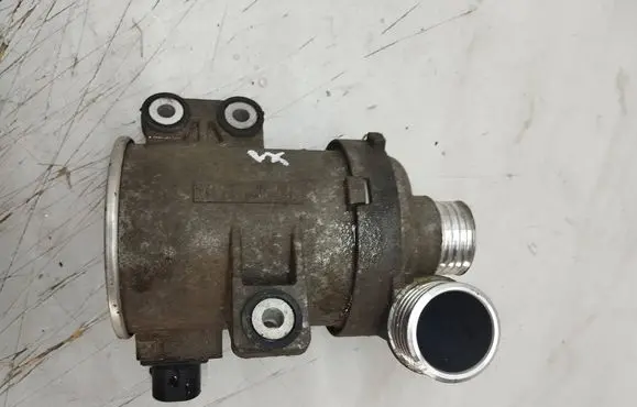 BMW X1 E84 Water pump 328888050