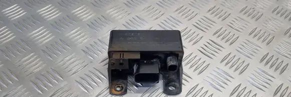 Mercedes-Benz Sprinter W901 W902 W903 W904 Glow plug pre-heat relay 0005453616